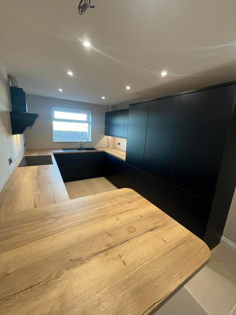 Domestic & Commercial Kitchen Fitters